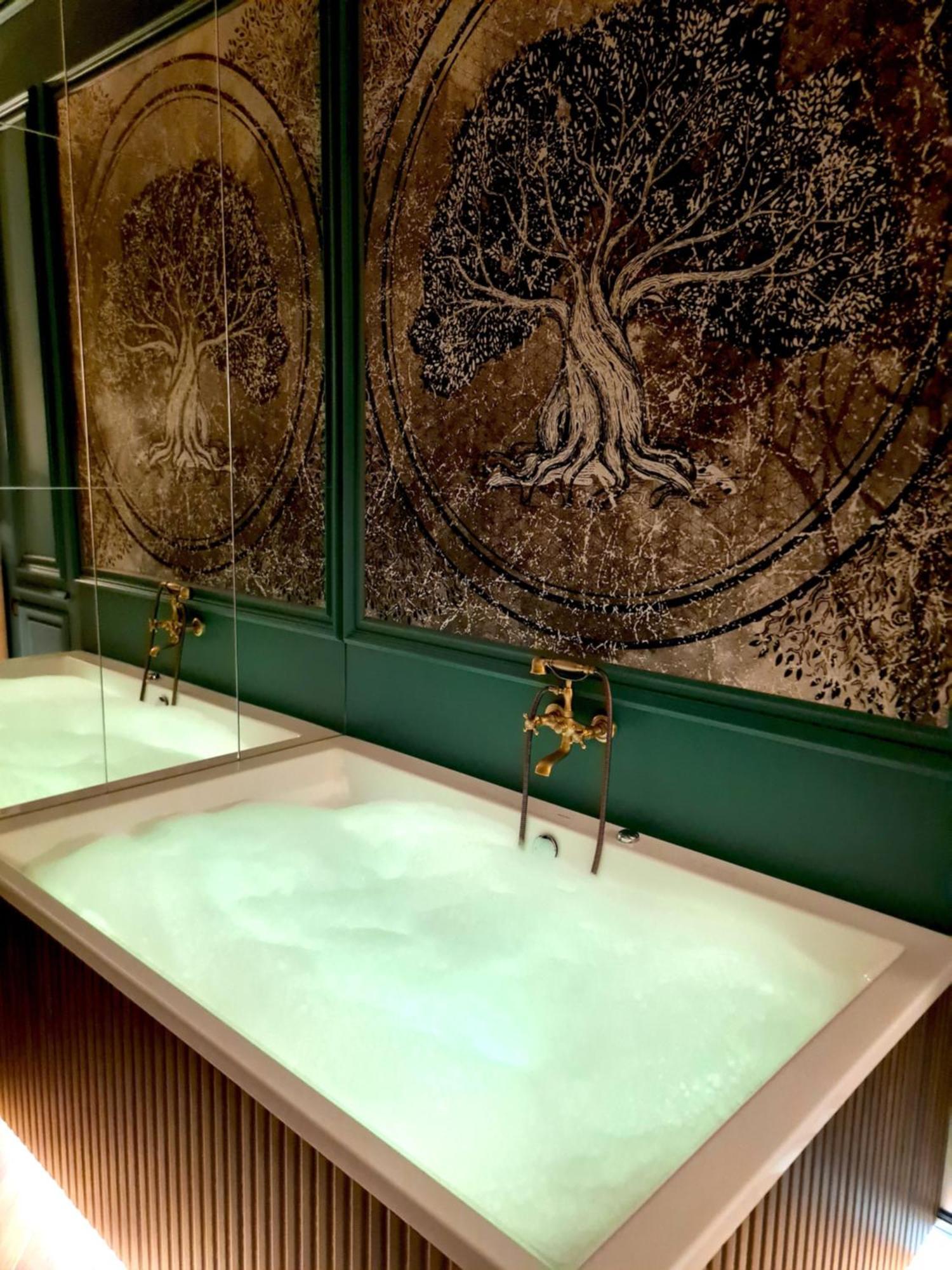 Art Jacuzzi Koletek Apartment Krakow Ngoại thất bức ảnh